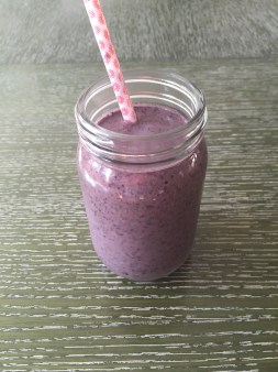 Blueberries & Peach Smoothie